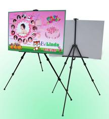 standee-chu-a-khung-standee-ba-chan-khung-treo-tranh-standee-treo-tranh-standee-khung-anh.jpg